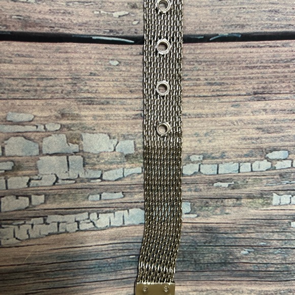 Metal silver colored apt 9 Womens belt Size M - NWT. - Picture 5 of 6